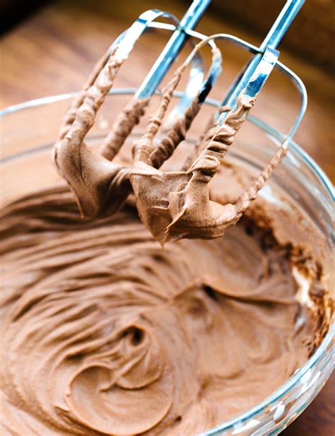 vegan-chocolate-mousse-recipe-chocolate-covered image