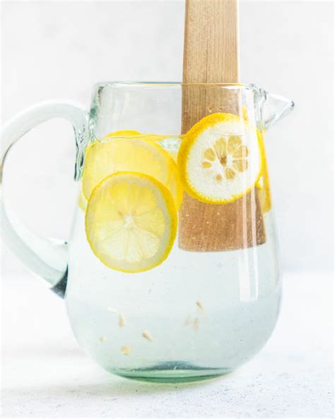 lemon-water-recipe-refreshing-healthy-drink-a image