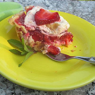 strawberry-cream-pie-cheryl-wixsons-kitchen image