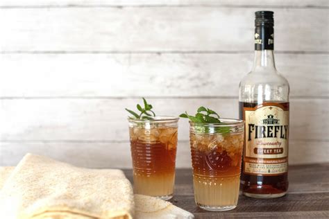 spiked-arnold-palmer-with-sweet-tea-vodka image
