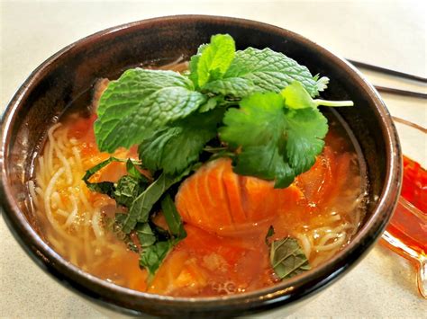 salmon-noodle-soup-recipe-nomvietnom image