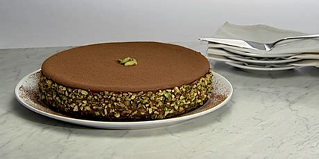 best-milk-chocolate-pistachio-cheesecake image
