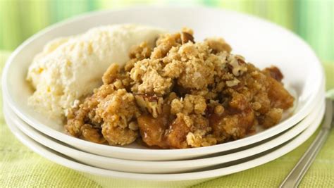 southern-apple-crumble-afternoon-baking-with image