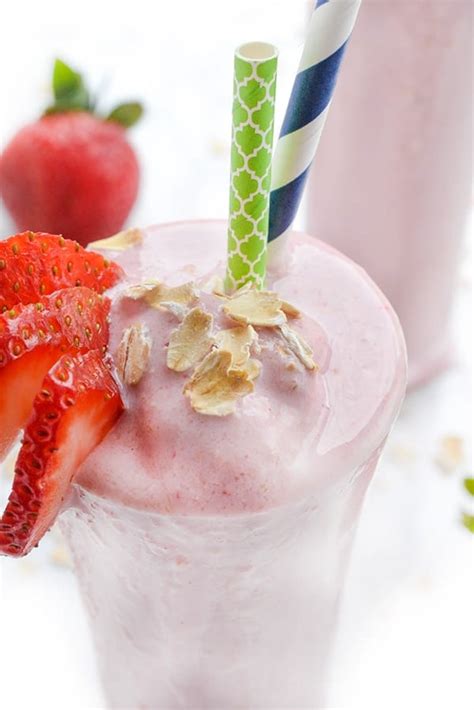 strawberry-vanilla-oatmeal-flax-smoothie-the-lemon image