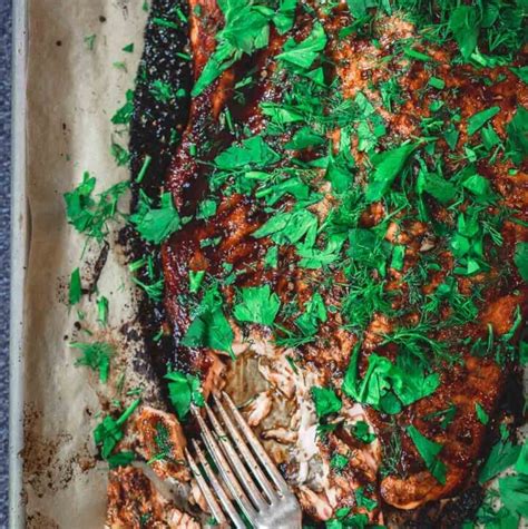 easy-baked-salmon-with-garlic-balsamic-glaze-the image