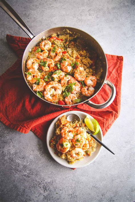 one-pot-thai-shrimp-and-quinoa-sweetphi image