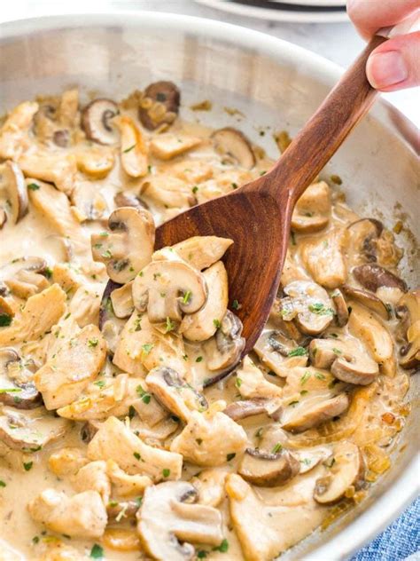 chicken-mushroom-pasta-so-creamy-and-easy-plated image