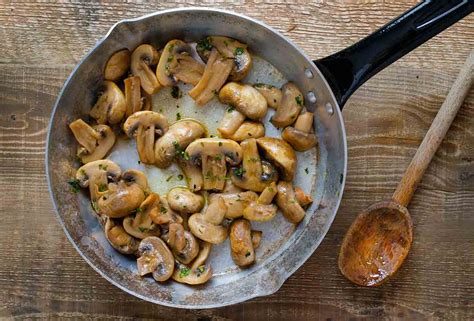 mushrooms-with-garlic-and-sherry-recipe-leites-culinaria image