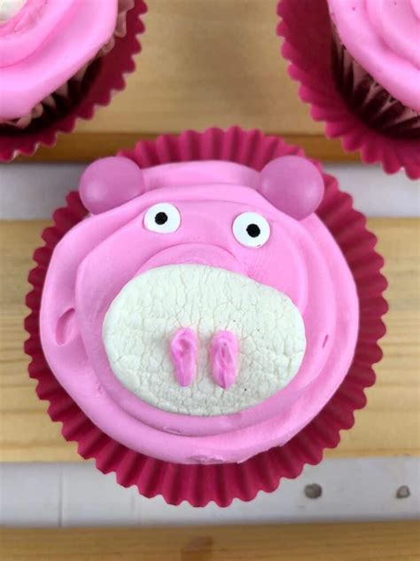 pig-cupcakes-recipe-cute-piggy-cupcakes-for-your-next-party image