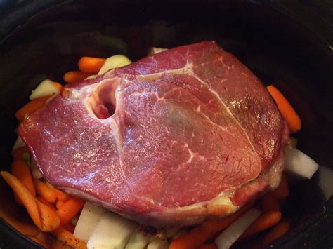 sirloin-tip-roast-in-the-slow-cooker-mamal-diane image