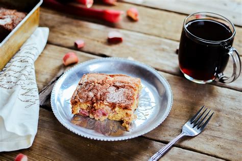 rhubarb-coffee-cake-the-farmers-daughter-lets image
