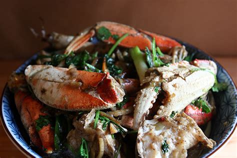 recipe-vietnamese-ginger-crab-kitchn image