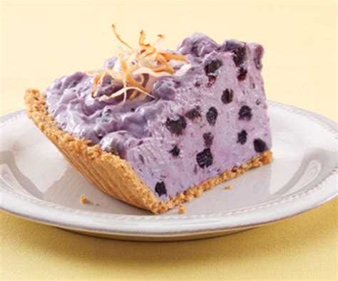 blueberry-cream-pie-with-toasted-coconut-knouse image