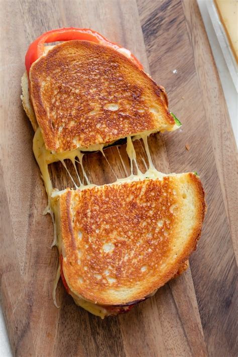 roasted-vegetable-grilled-cheese-sandwich image