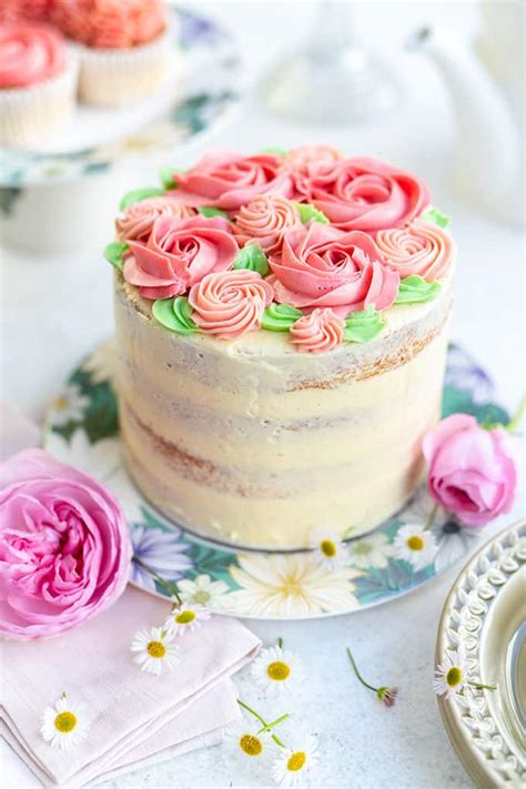pink-ombre-cake-with-vanilla-buttercream image