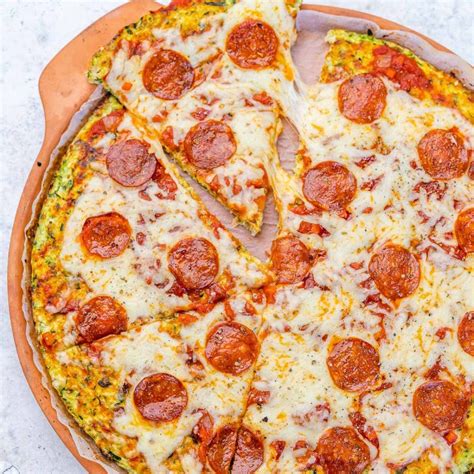 zucchini-crust-pizza-clean-food-crush image