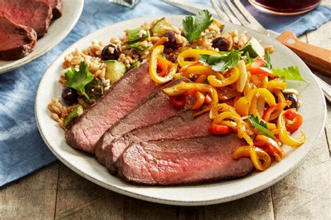 roasted-beef-farro-salad-blue-apron image