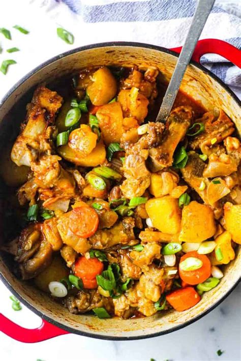 pig-feet-stew-recipe-the-top-meal image