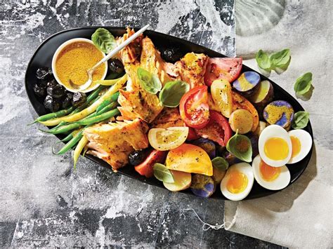 recipe-grilled-salmon-nioise-with-turmeric image