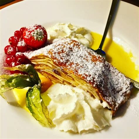 apple-strudel-a-classic-german-and-austrian image