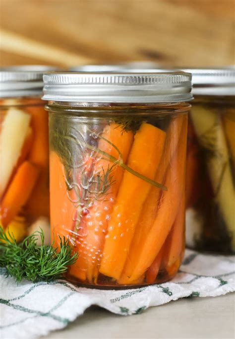 easy-pickled-carrots-with-dill-and-garlic image