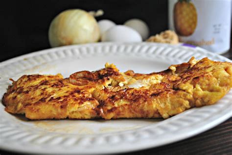 sweet-hawaiian-breakfast-omelette-keats-eats image