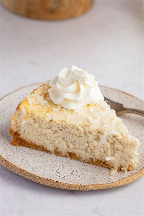 banana-cream-cheesecake-easy-recipe-insanely-good image