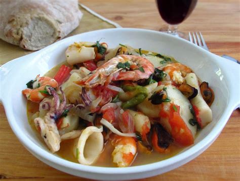 portuguese-seafood-stew-food-from-portugal image