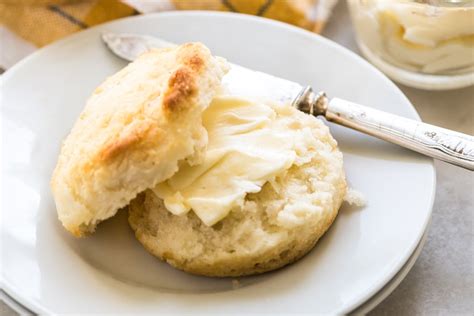 3-ingredient-biscuits-that-will-change-your image