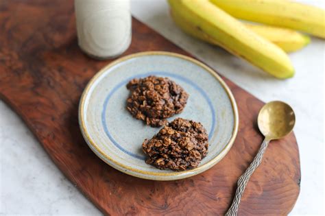 banana-oatmeal-molasses-cookies-golden-barrel image