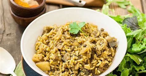 curried-brown-rice-and-lentils-a-simple-indian-dal image