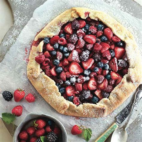 very-berry-galette-recipe-chatelaine image