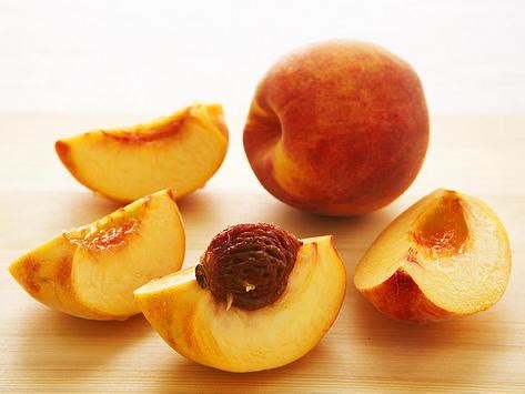 sandra-gutierrezs-peach-pecan-pie-cookstrcom image