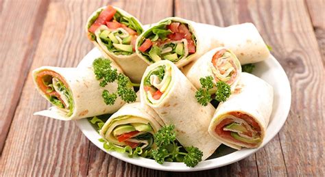 diabetes-friendly-recipes-hummus-or-guacamole-roll-ups image