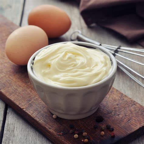 how-to-make-a-mayonnaise-hair-mask image
