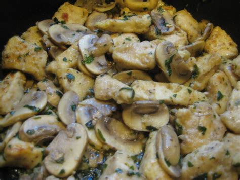 chicken-and-mushrooms-in-garlic-white-wine-sauce image