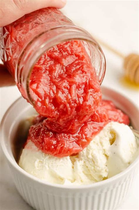easy-rhubarb-honey-sauce-the-creative-bite image