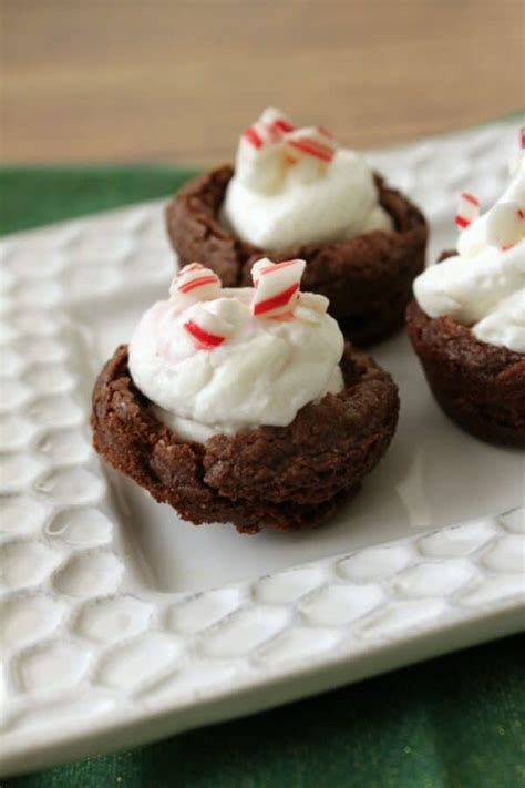 peppermint-mousse-mini-brownie-cups-meal image