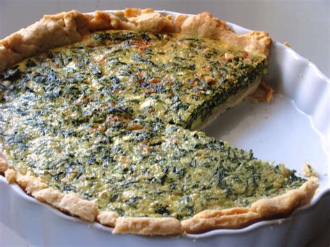 easy-vegetarian-spinach-quiche-recipe-diethood image