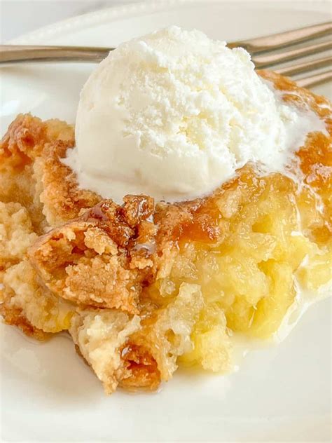 pineapple-dump-cake-cobbler-shes-not-cookin image