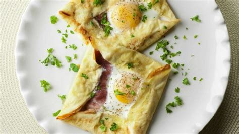 ham-and-egg-crepe-squares-totallychefs image