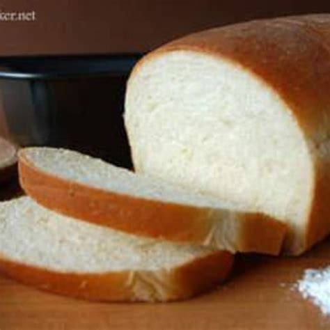 soft-and-easy-white-bread-bread-machine image