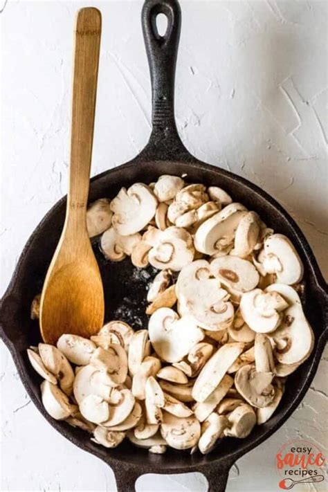 mushroom-and-onion-sauce-easy-sauce image