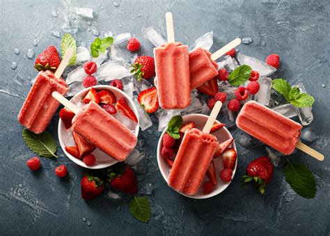 40-healthy-homemade-fruit-popsicle-recipes-to-inspire image