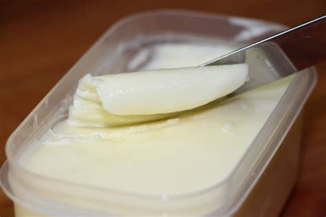making-homemade-margarine-using-butter-and-oil image