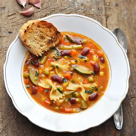 quick-and-easy-italian-minestrone-soup-kitchen image