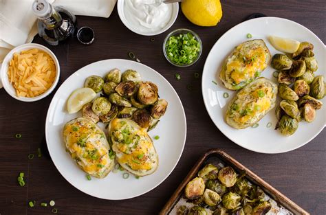 twice-baked-potatoes-with-broccoli-and-cheese-cook image