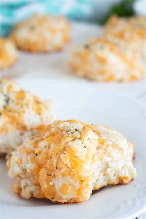 red-lobster-copycat-cheddar-biscuits-all-she-cooks image