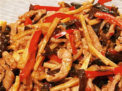 pork-stir-fry-with-bamboo-shoots-and-mushrooms-y image