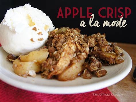 apple-crisp-a-la-mode-the-crafting-chicks image